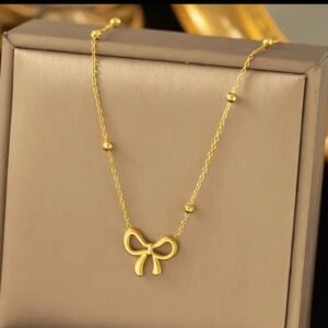 Ribbon necklace
