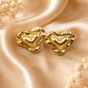 Luxe Heart studs ( Gold )